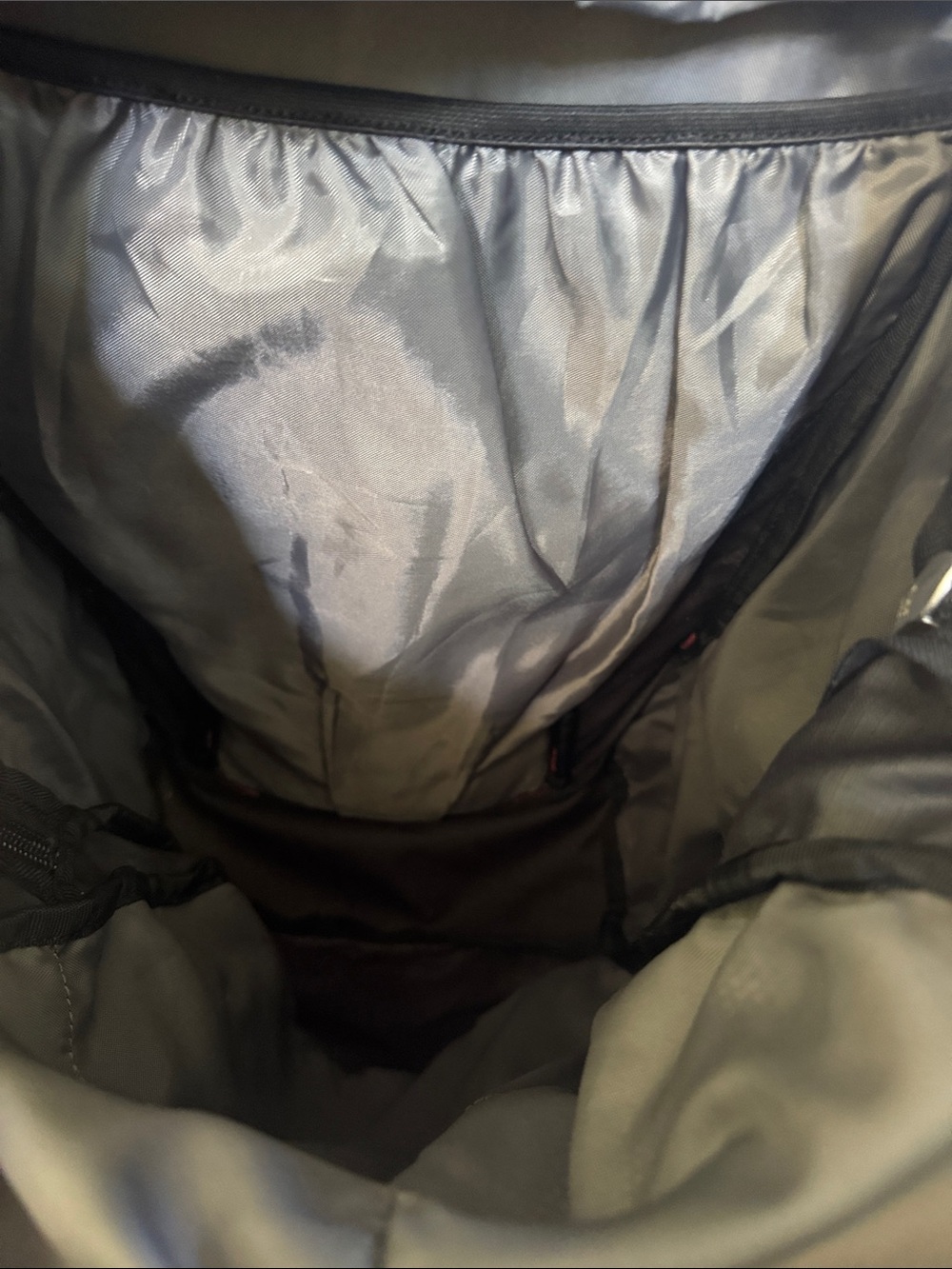 REI Co-op Trail backpack- pre-loved, excellent condition. 40L - Picture 7 of 8